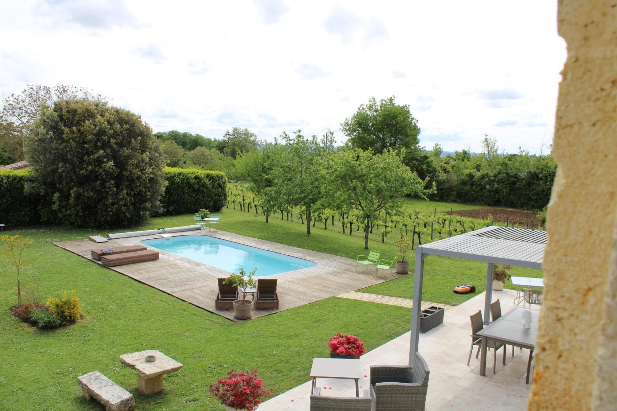 La Vigneraie De Laura Sainte-Colombe (Gironde) Exterior foto
